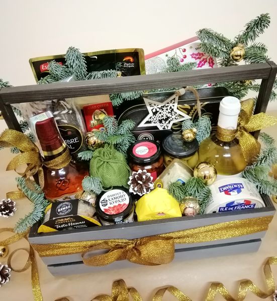 Мужская подарочная корзина с продуктами на Новый год + Напитки дополнительно 1058 1058 фото