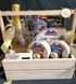 Подарунковий кошик для жінок з сиром та солодощами №916 000916 фото 3