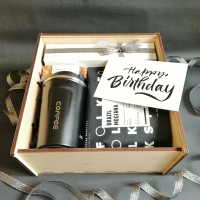 Подарочный набор с кофе, термостаканом и конфетами №1098 001098 фото
