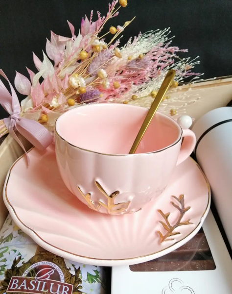 Подарочный набор для женщины с чаем, чашкой и конфетами №1099 001099 фото