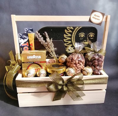 Солодкий подарунковий кошик з продуктами для жінки №899 000899 фото