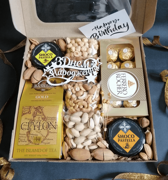 Подарочный набор с чаем, орехами и сладостями №1127 001127 фото