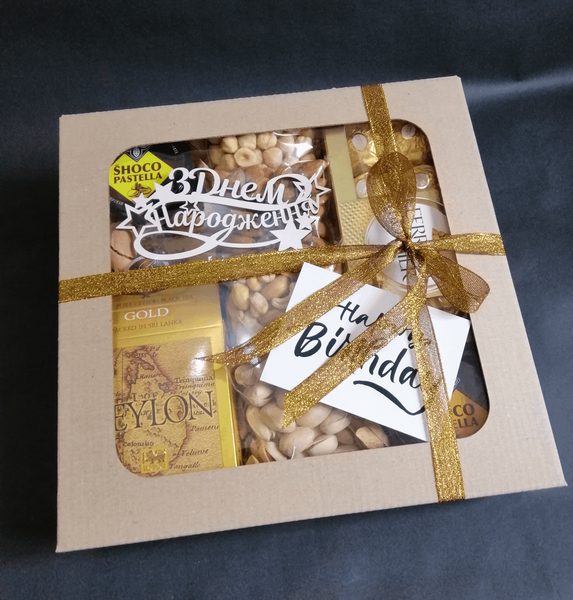 Подарочный набор с чаем, орехами и сладостями №1127 001127 фото