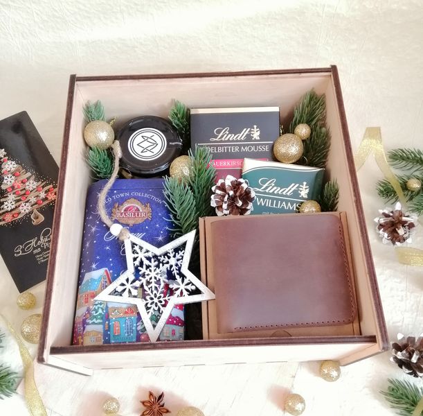 Мужской подарочный набор на Новый год с кожаным портмоне №1042 1042 фото