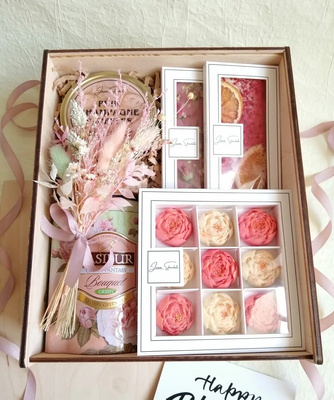 Сладкий подарочный набор для женщины с шоколадом, чаем и какао №1078 001078 фото