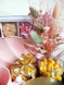 Подарунковий кошик для жінки з чаєм, цукерками та чашечкою № 1083 001083 фото 3
